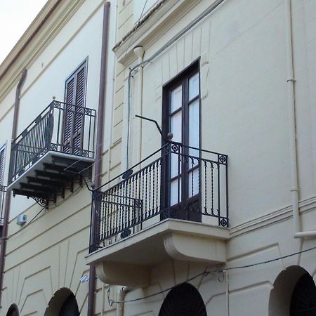 Апарт отель Residenza Le Zagare Кастелламмаре-дель-Голфо Номер фото